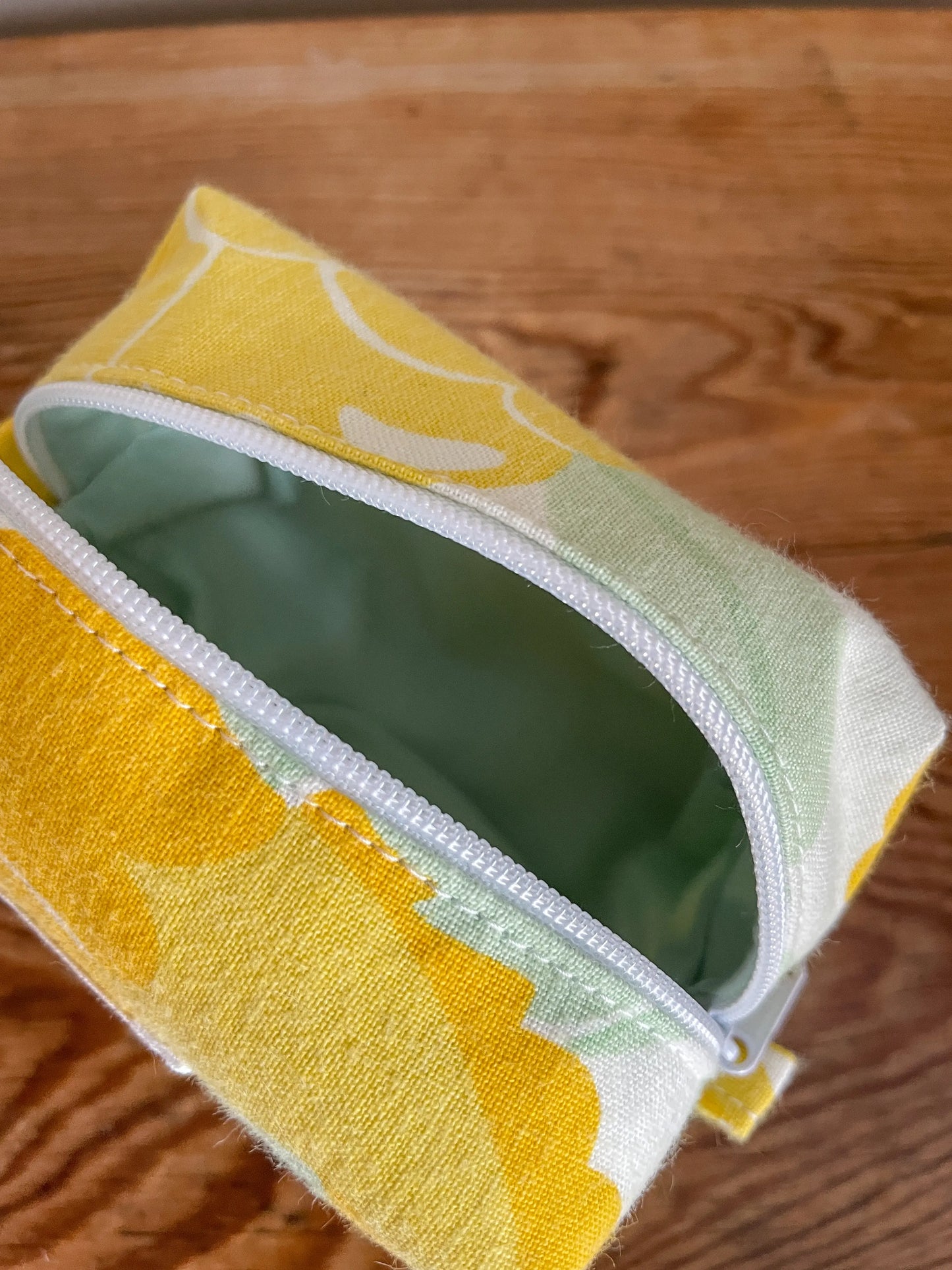 Necessär boxy mini - ”Gul ros”