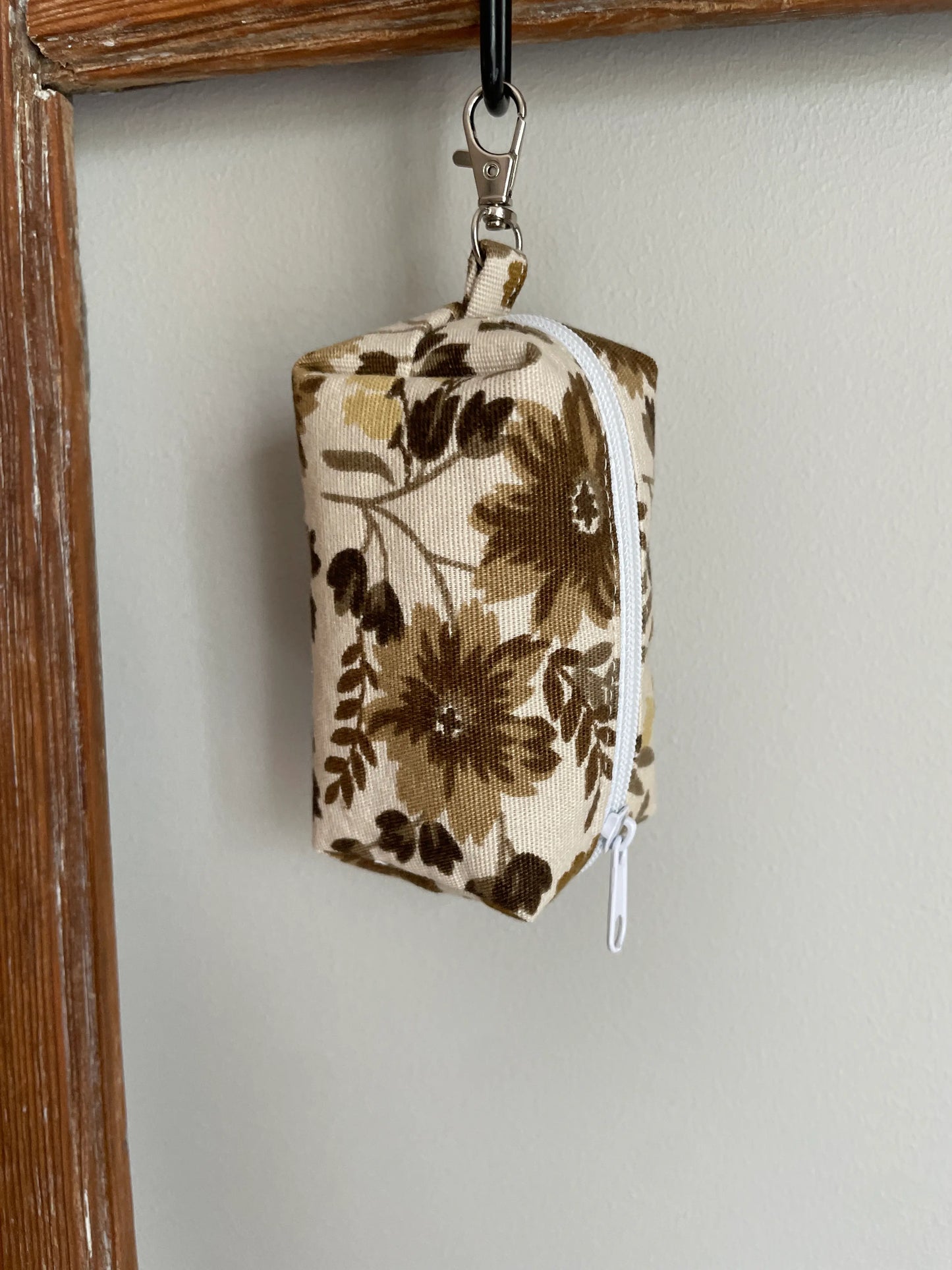Necessär boxy mini MINI- ”Brun blomster”