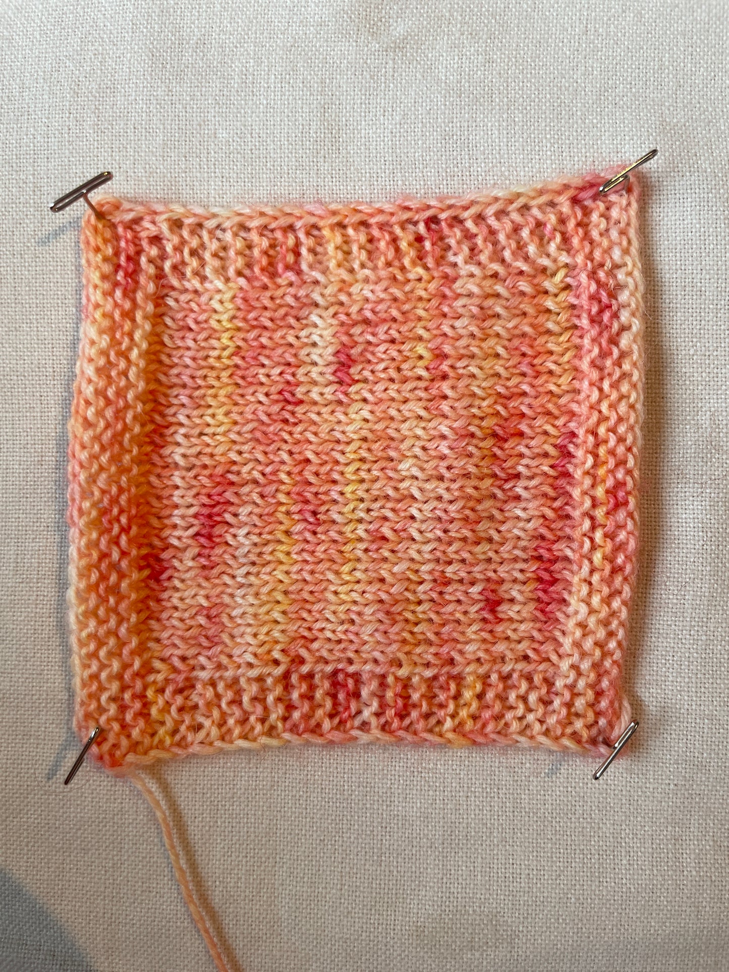 Sockset: SockaTunn 100+20g ”Persika & Eldkyss”