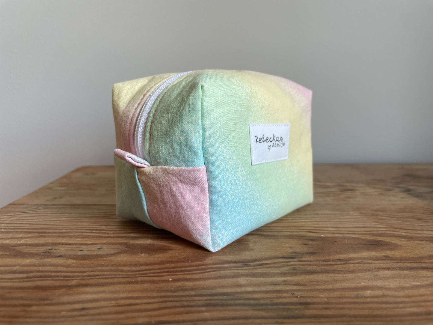 Necessär boxy mini - ”Regnbåge”
