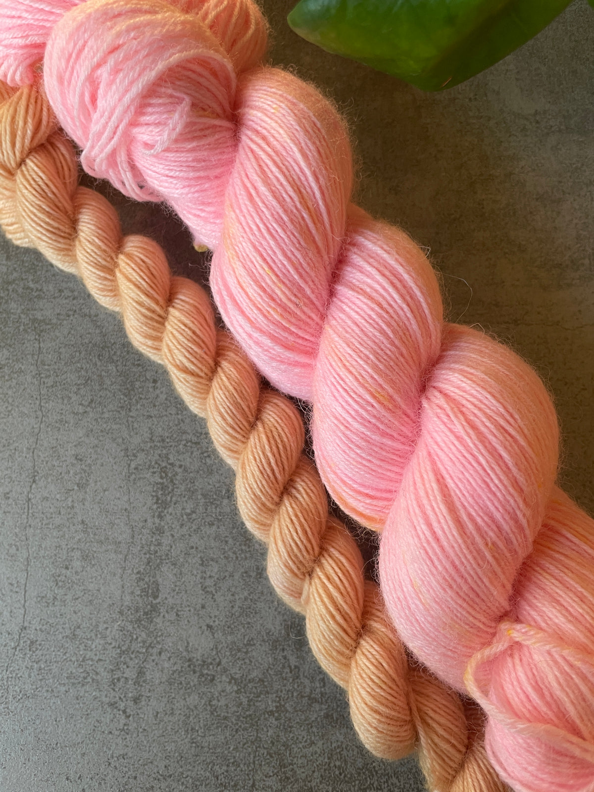 Sockset: SockaTunn 100+20g "Rosig”