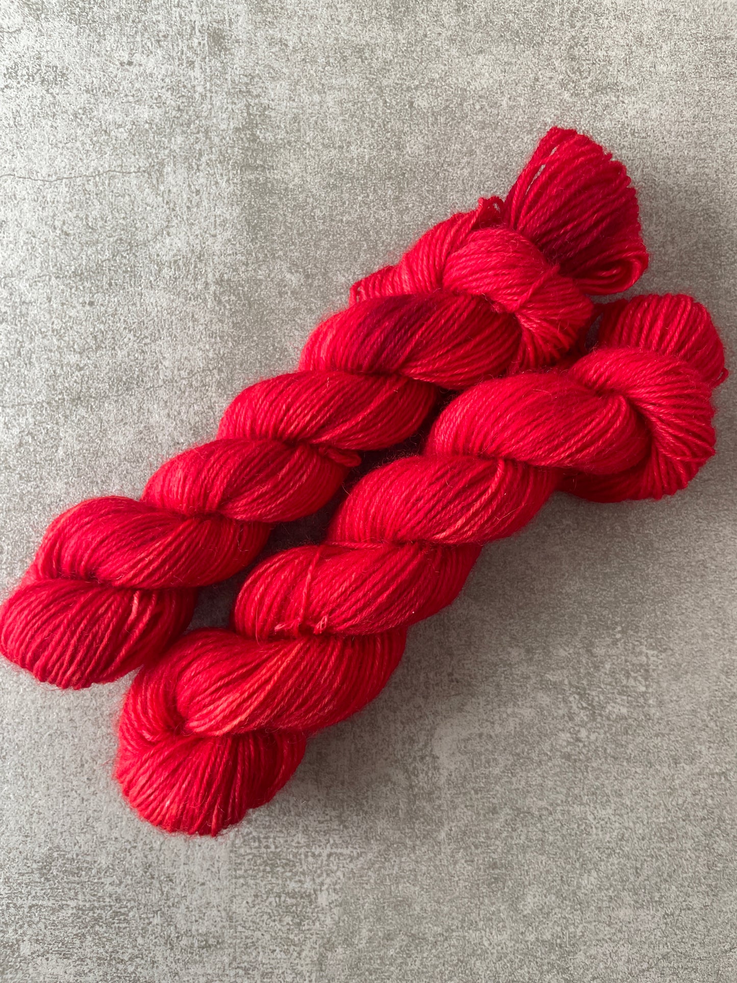 Sockset: SockaTunn 100+20g ”Persika & Eldkyss”