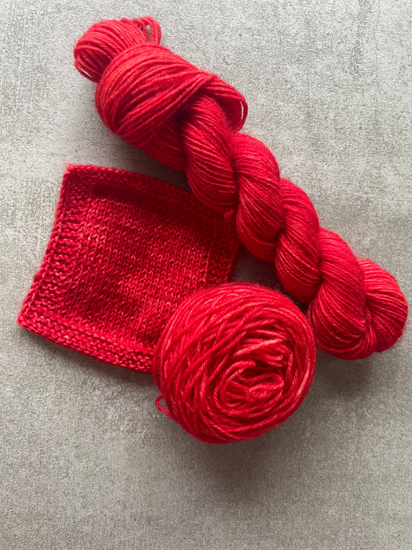 Sockset: SockaTunn 100+20g ”Persika & Eldkyss”