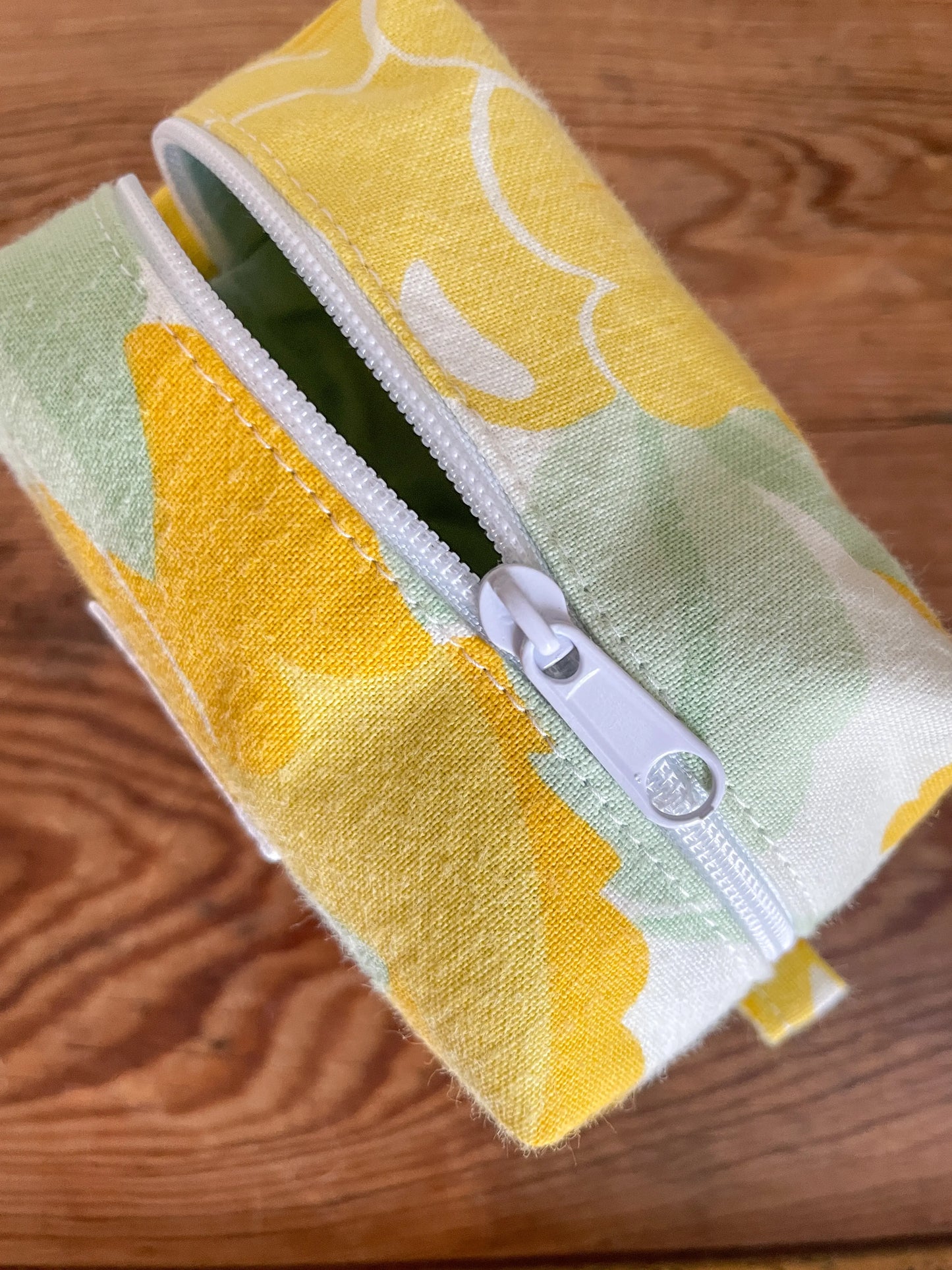 Necessär boxy mini - ”Gul ros”