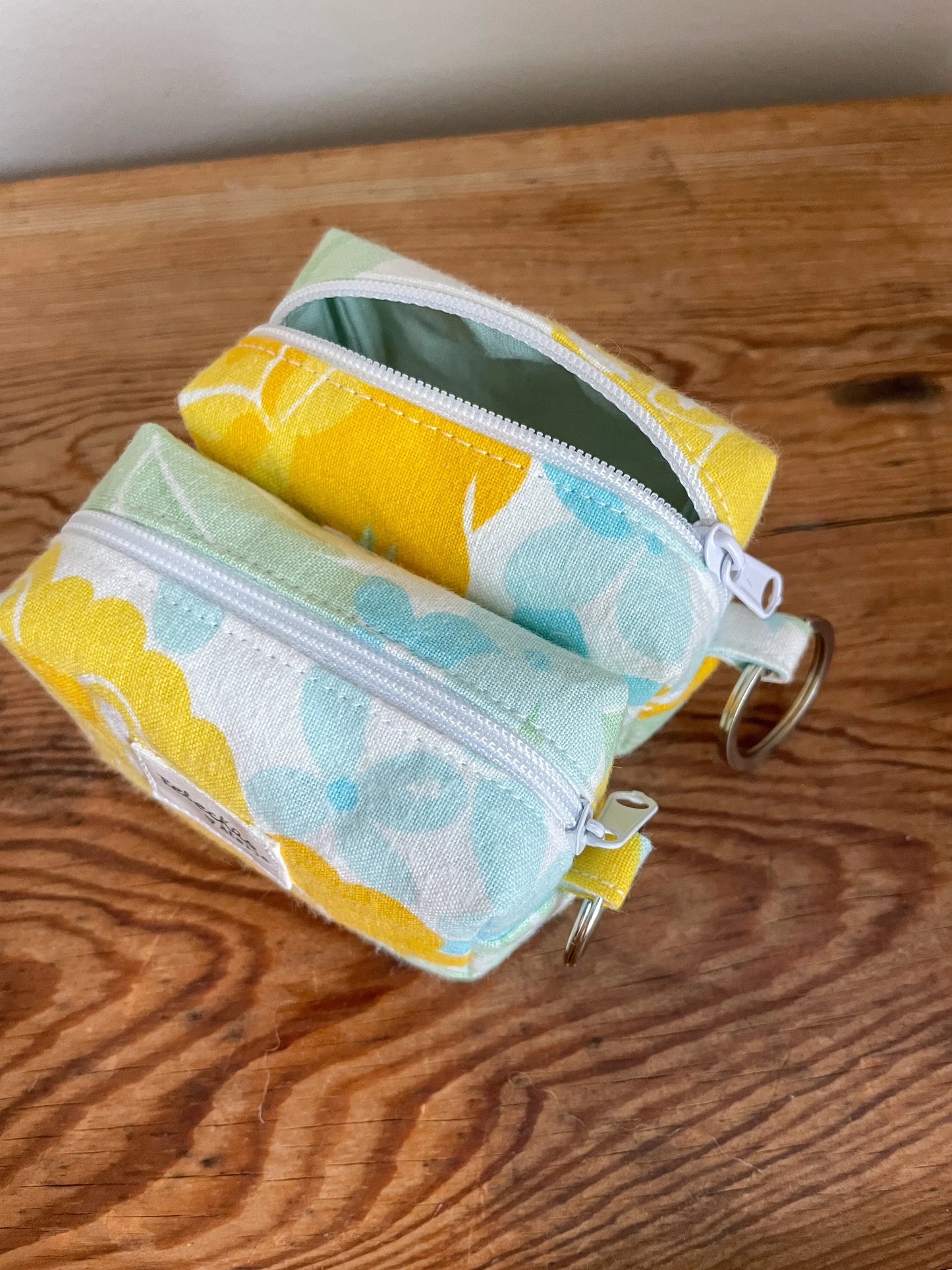Necessär boxy mini MINI- ”Gul ros”
