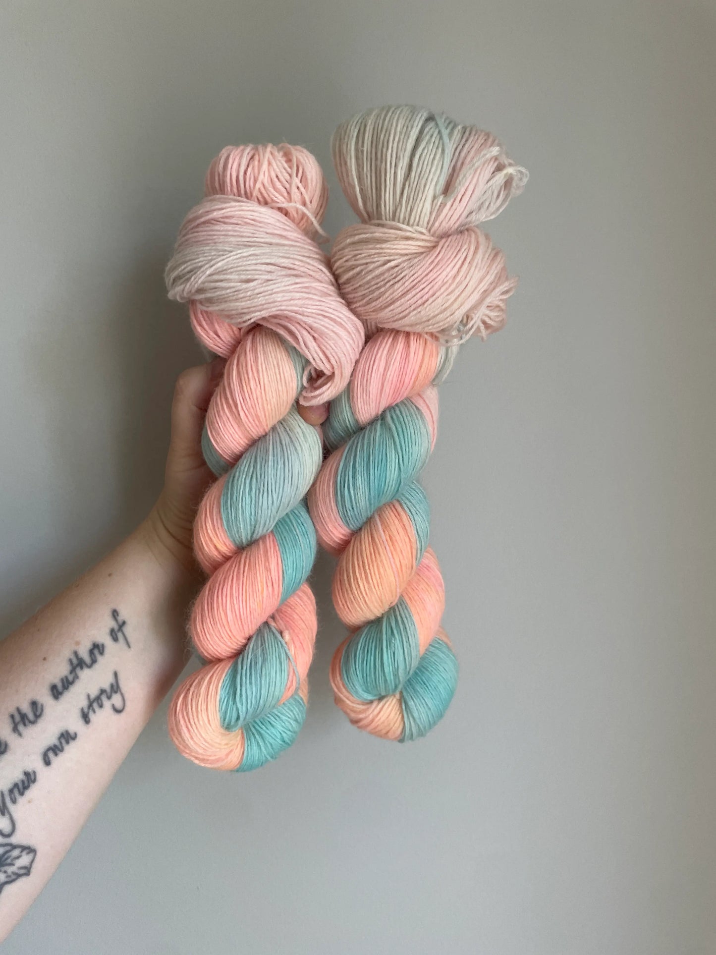 Sockset: SockaTunn 100+20g "Pastellsaga"
