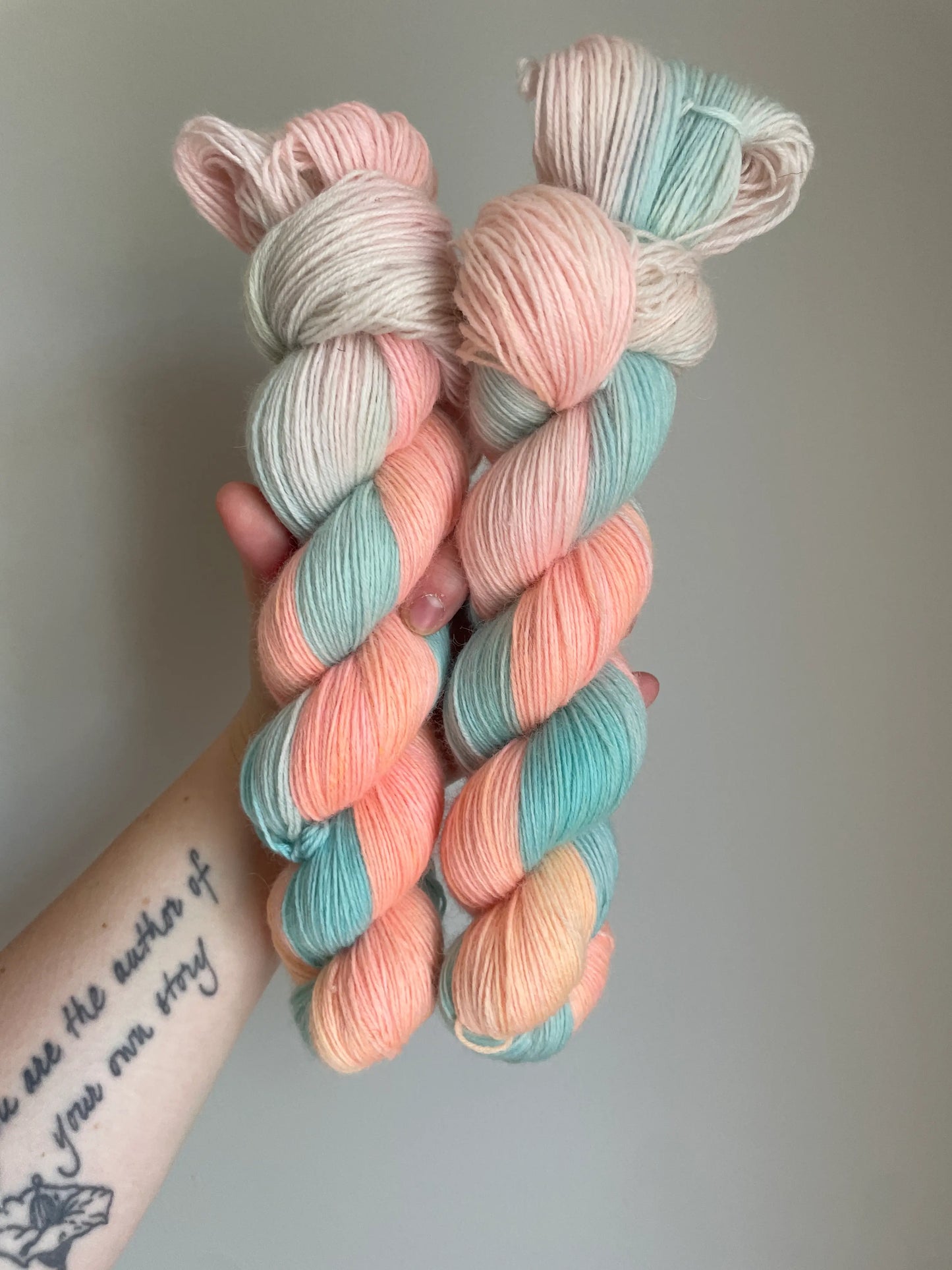 Sockset: SockaTunn 100+20g "Pastellsaga"