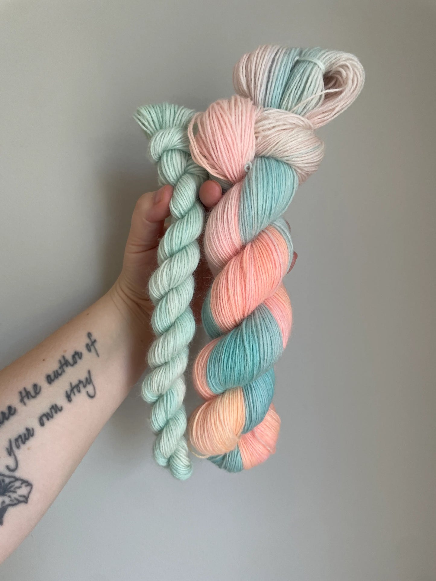 Sockset: SockaTunn 100+20g "Pastellsaga"