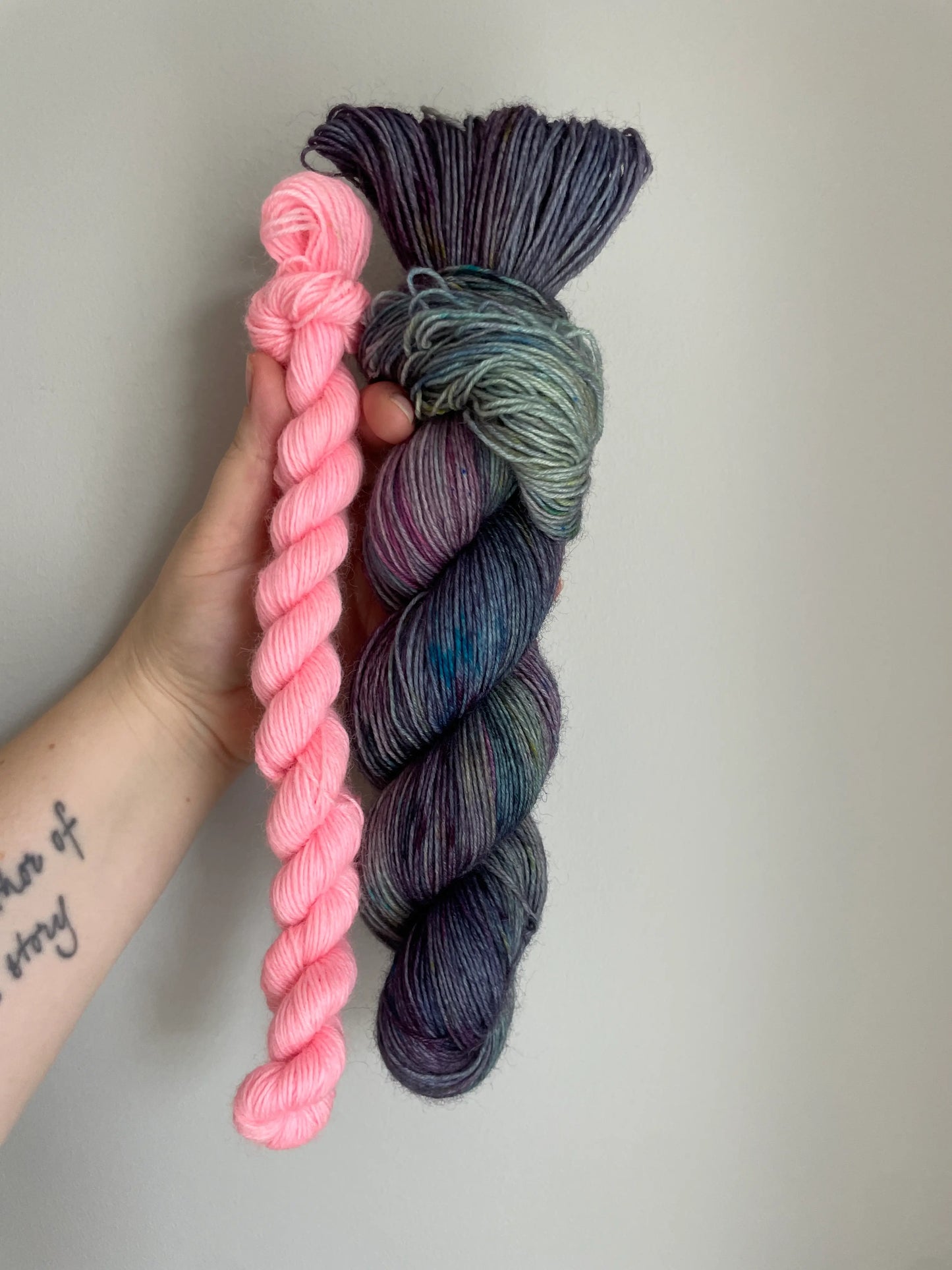 Sockset: SockaTunn 100+20g "Nattviol"