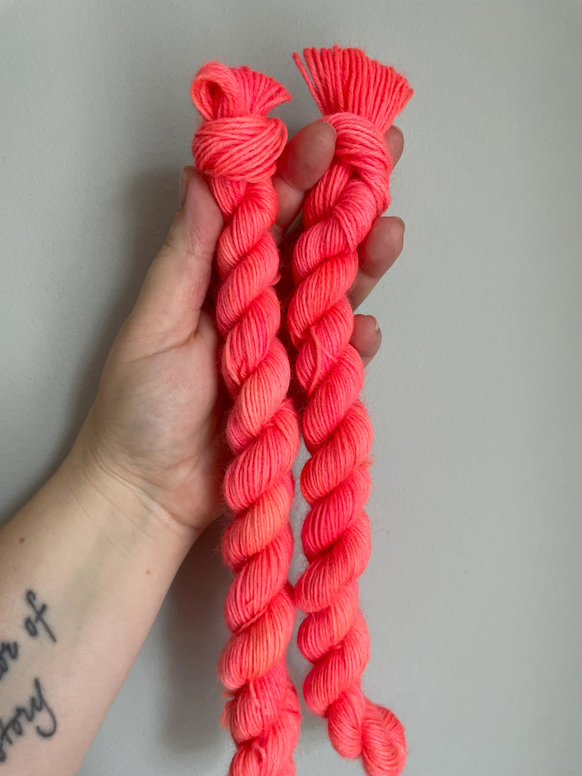 Sockset: SockaTunn 100+20g "Rosa Flamma"