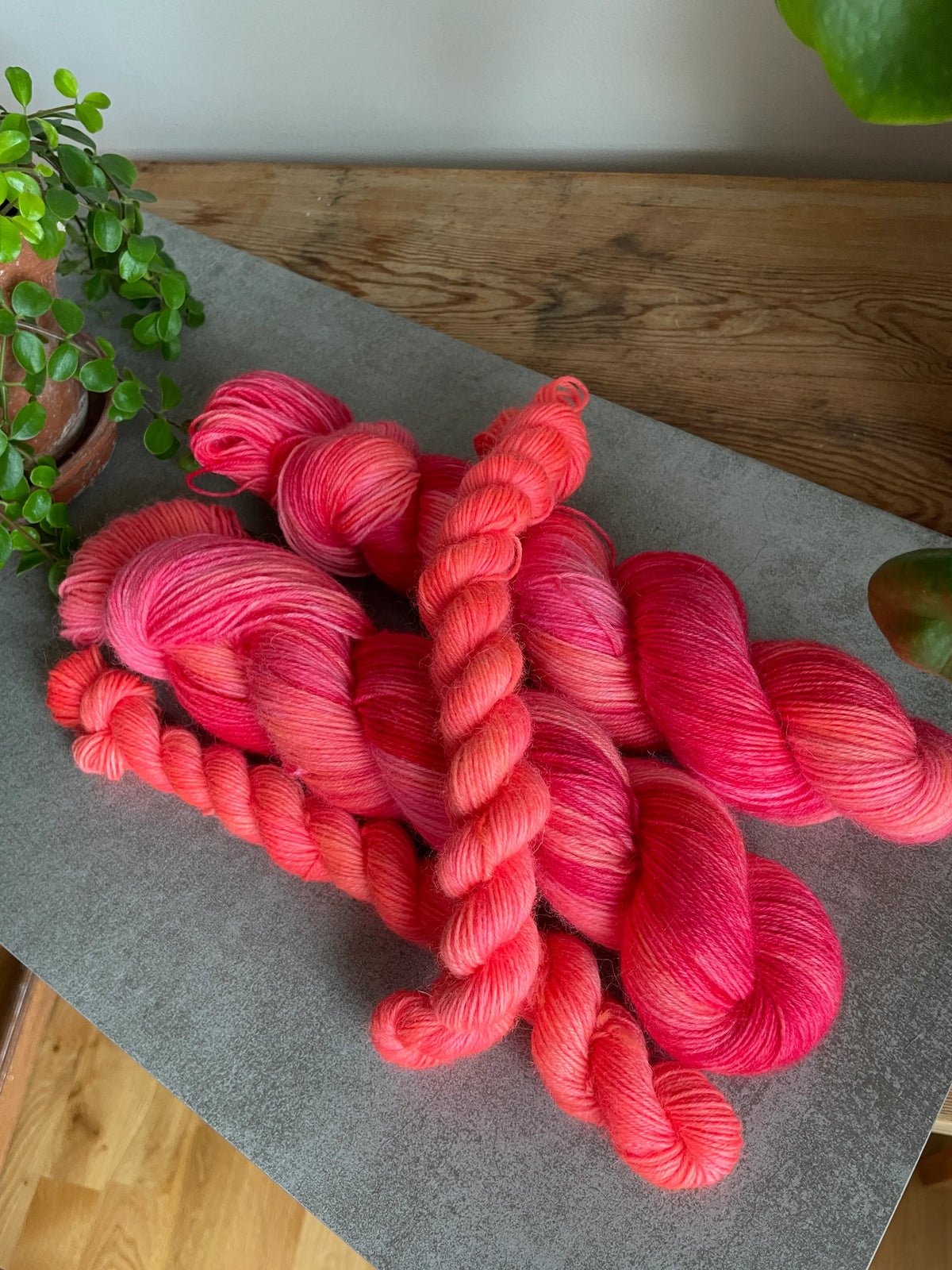 Sockset: SockaTunn 100+20g "Rosa Flamma"