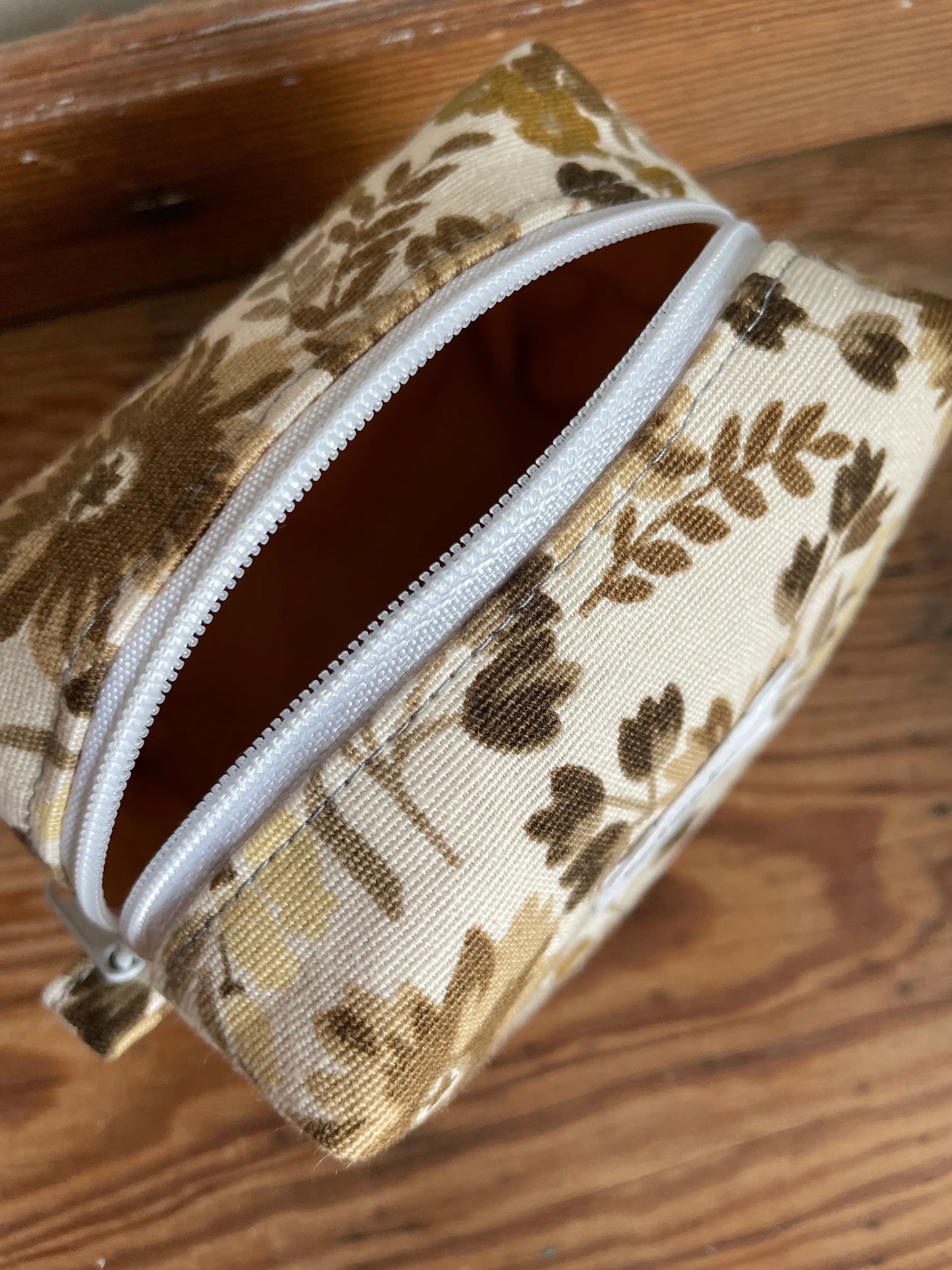 Necessär boxy mini - "Brun blomster”